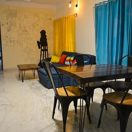 Chirpy Co-Living Space & Hostel Бангалор Экстерьер фото
